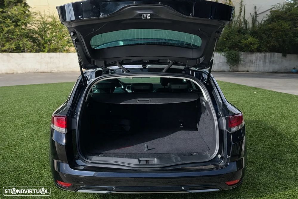 Renault Mégane Sport Tourer - 5