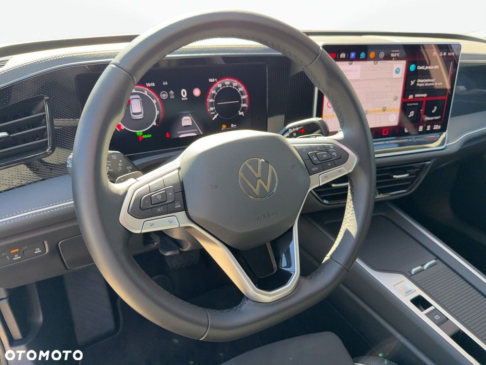 Volkswagen Passat - 11