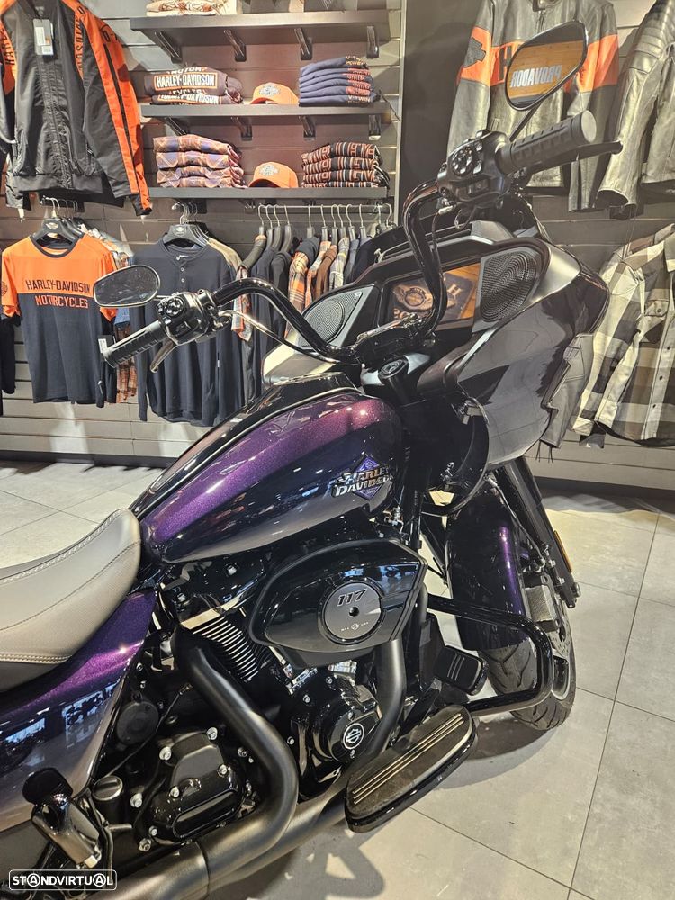 Harley-Davidson Road Road Glide - 11