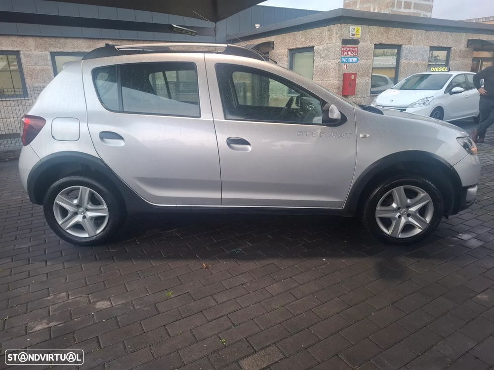 Dacia Sandero 1.5 dCi SL Stepway of Life - 11