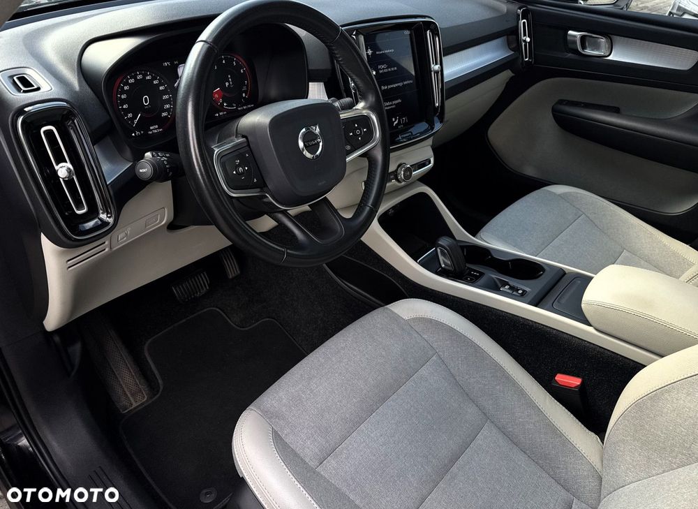 Volvo XC 40 - 12