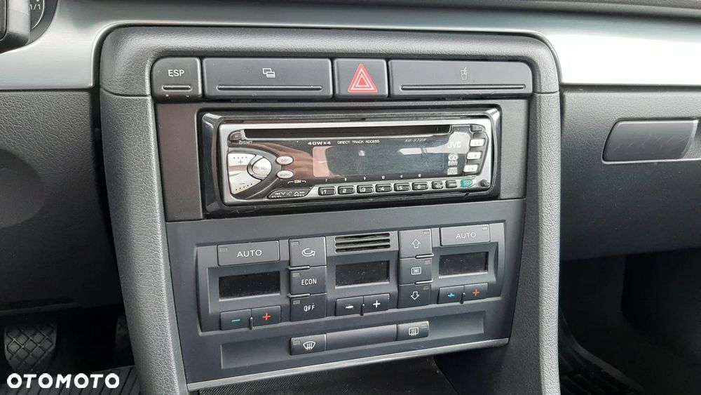 Audi A4 Limousine - 6