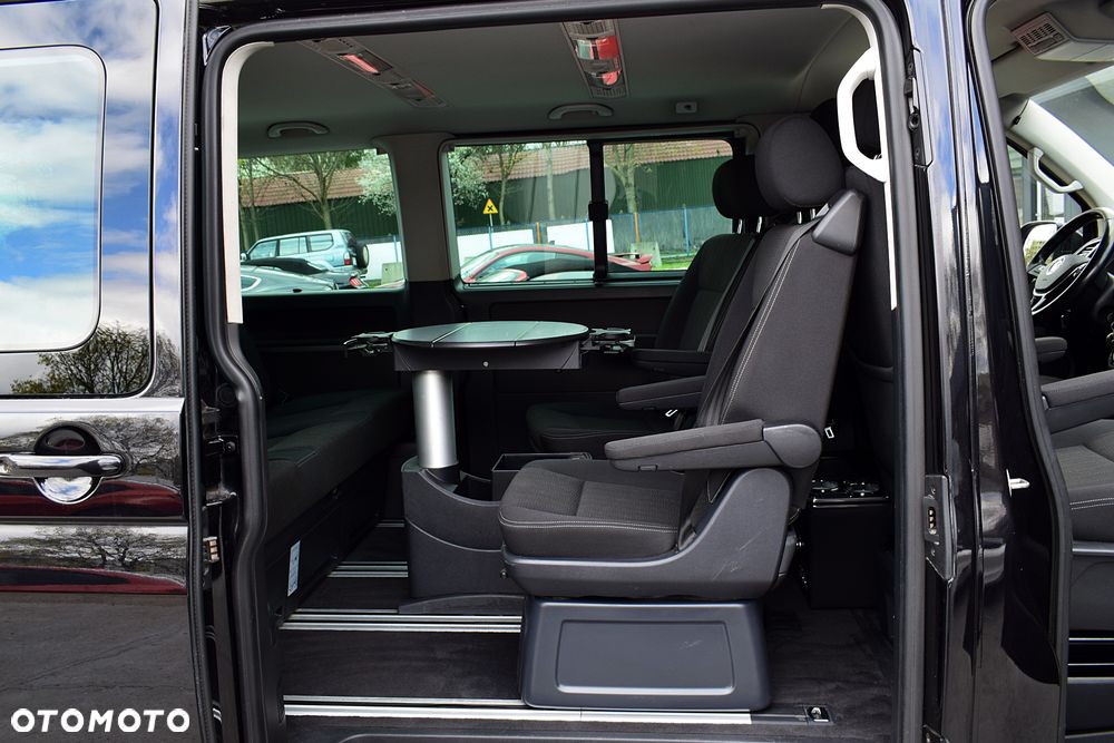 Volkswagen Multivan - 9