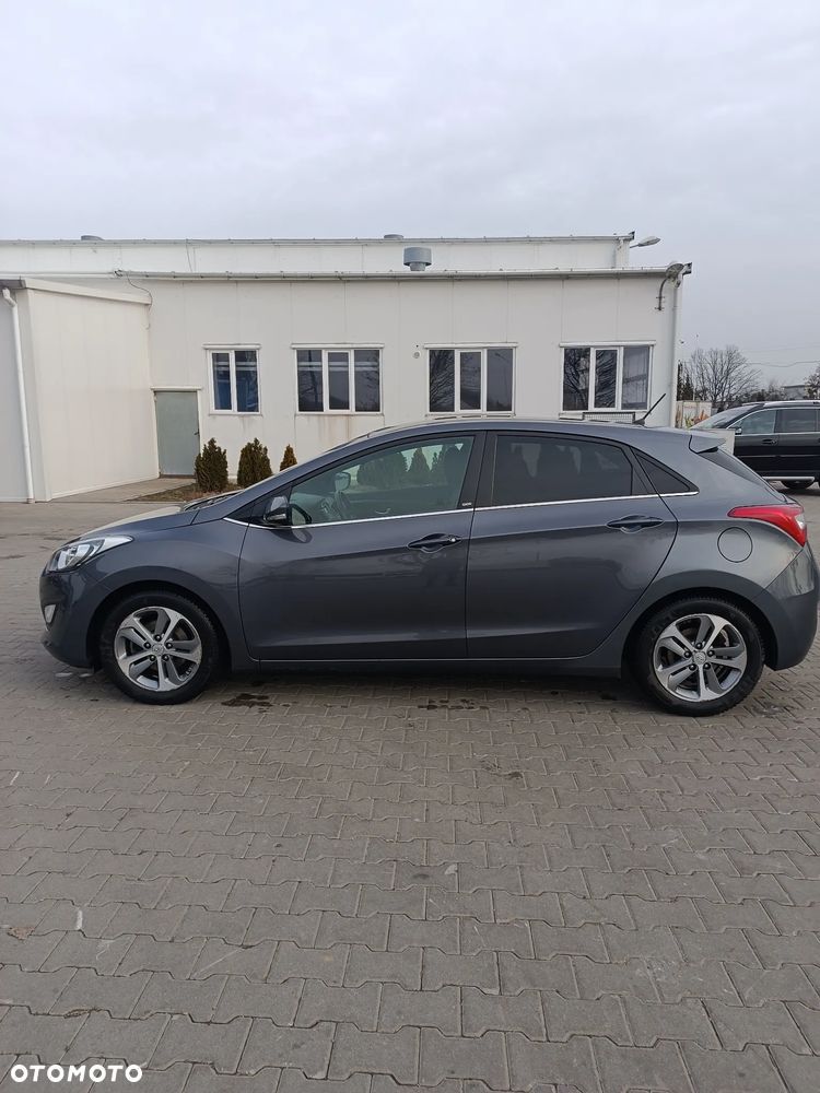 Hyundai i30 1.4 BlueDrive Go - 4