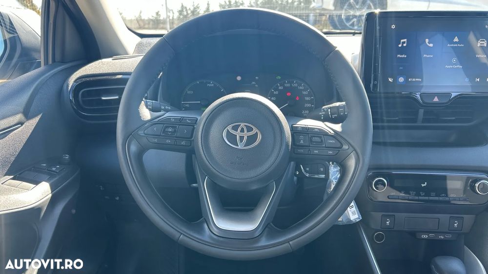 Toyota Yaris 1.5 VVT-i HSD Active - 9