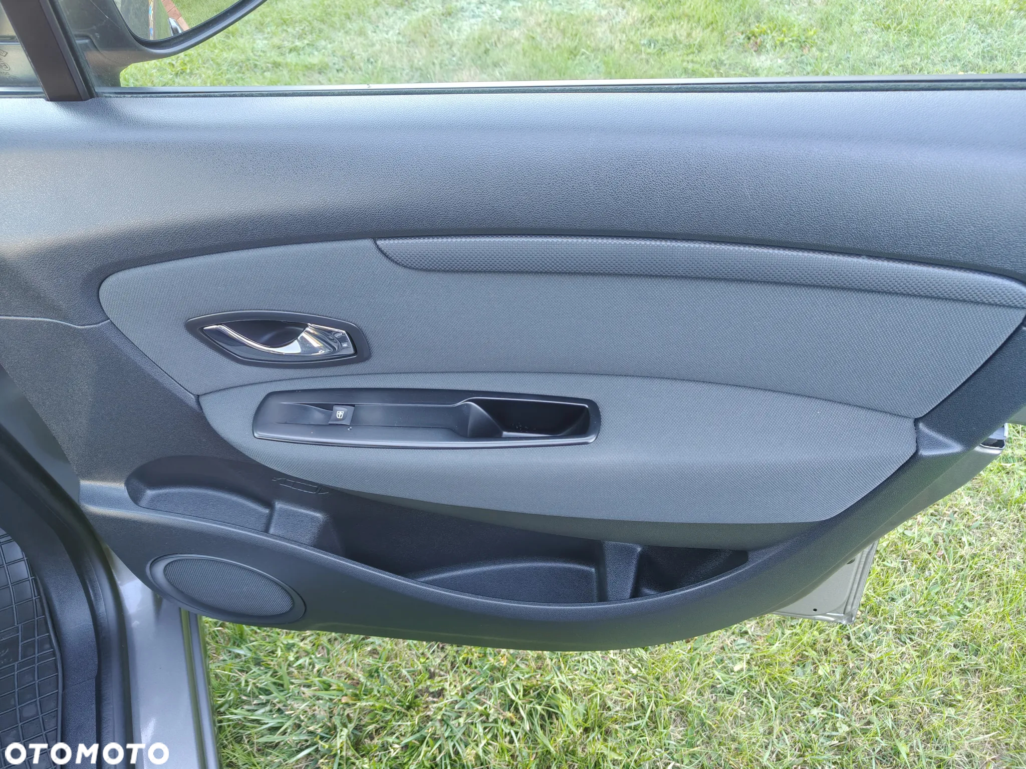 Renault Scenic 1.6 16V TomTom Edition - 27