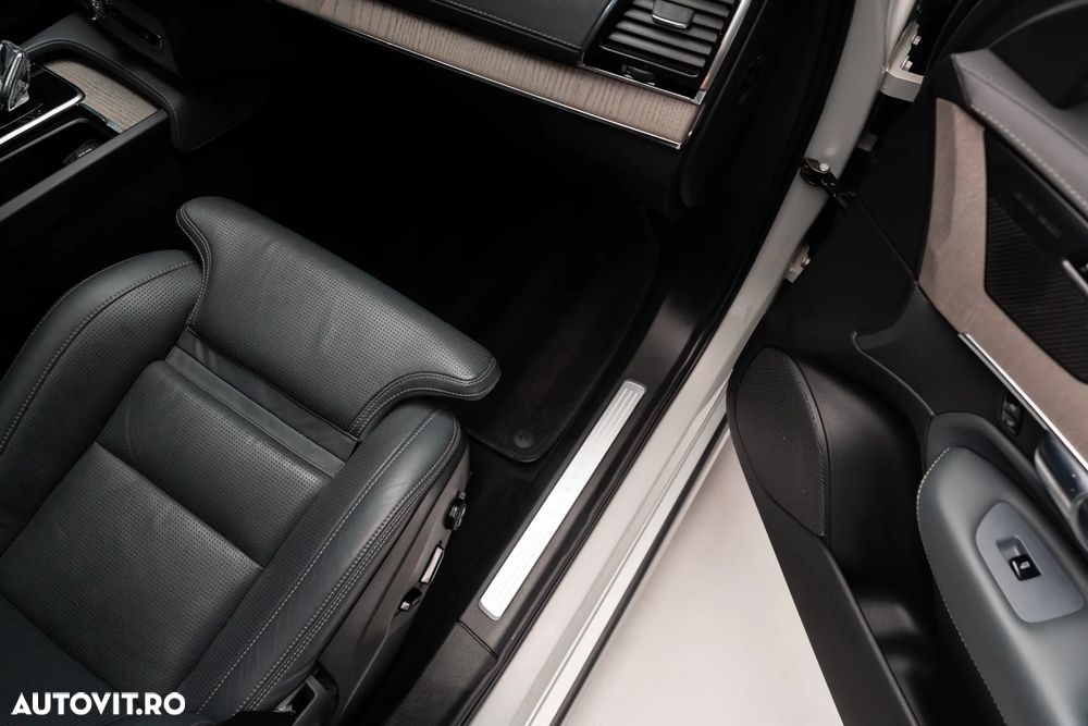 Volvo XC 90 B5 MHEV AWD 5 locuri R-Design - 36