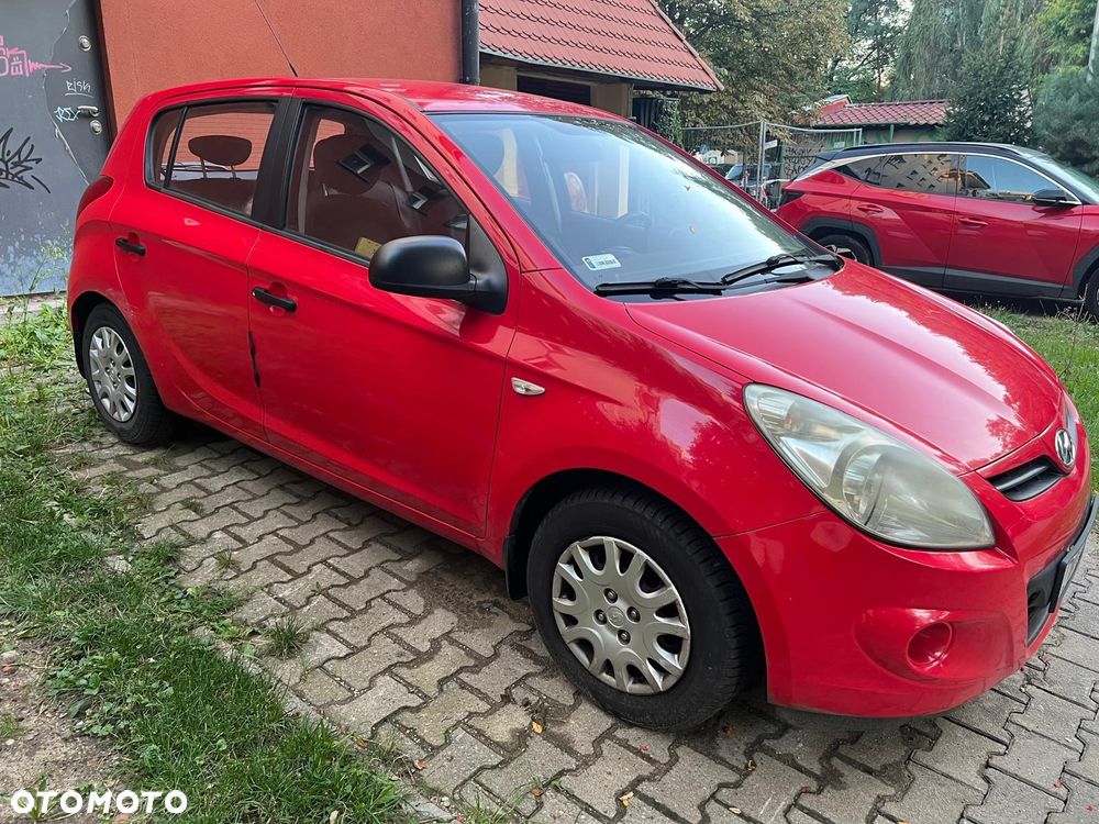 Hyundai i20 1.2 Classic + - 8