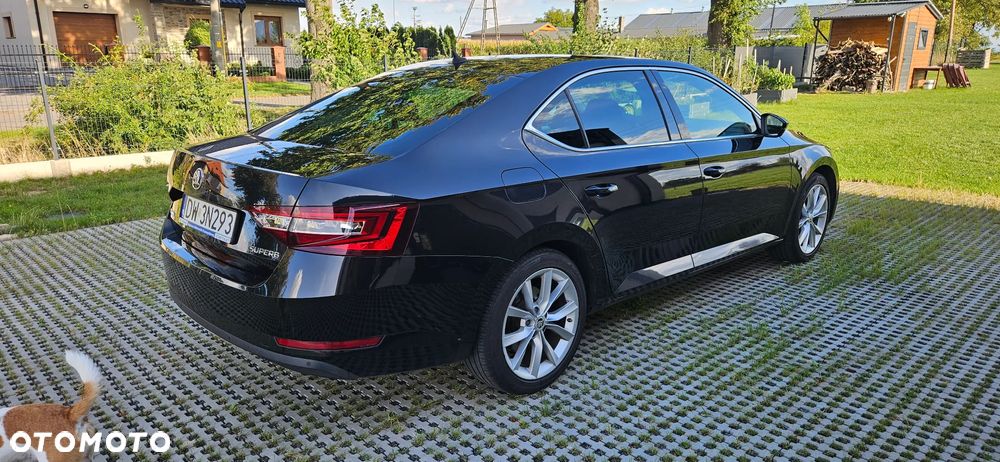 Skoda Superb 2.0 TDI Ambition DSG - 5