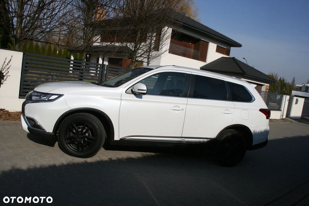 Mitsubishi Outlander 2.0 City Style 2WD - 28