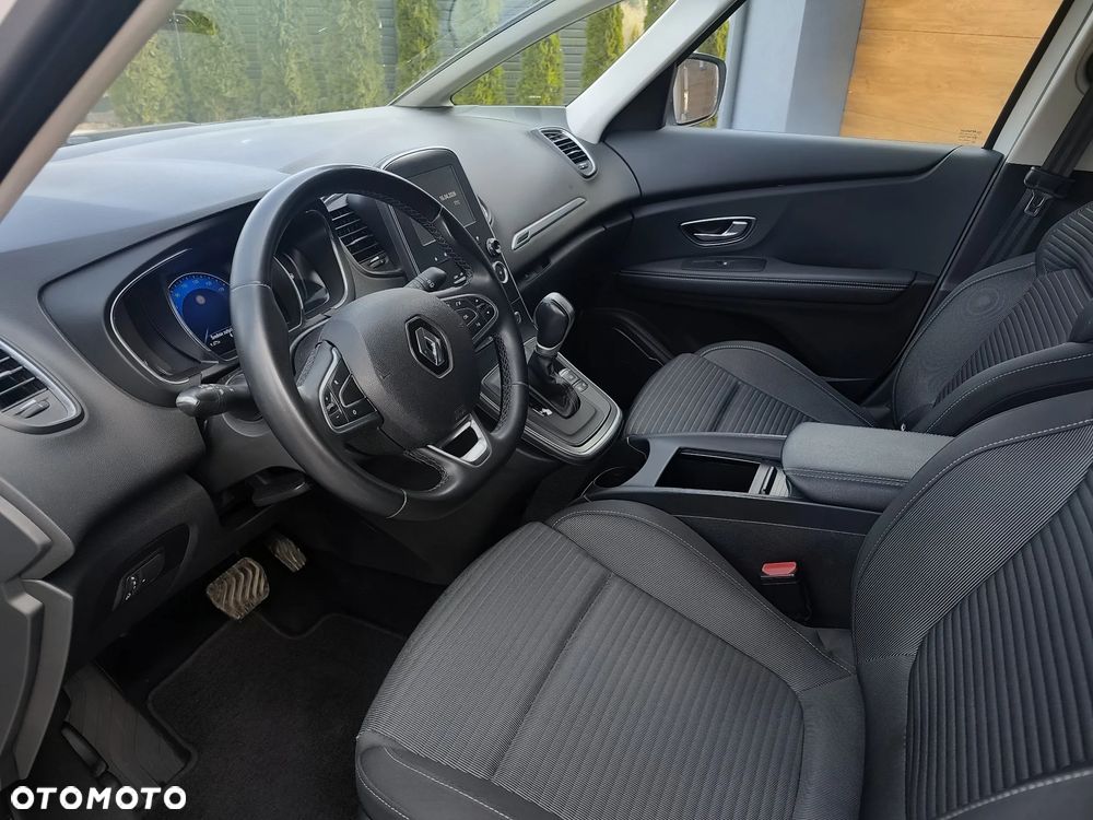 Renault Scenic - 10