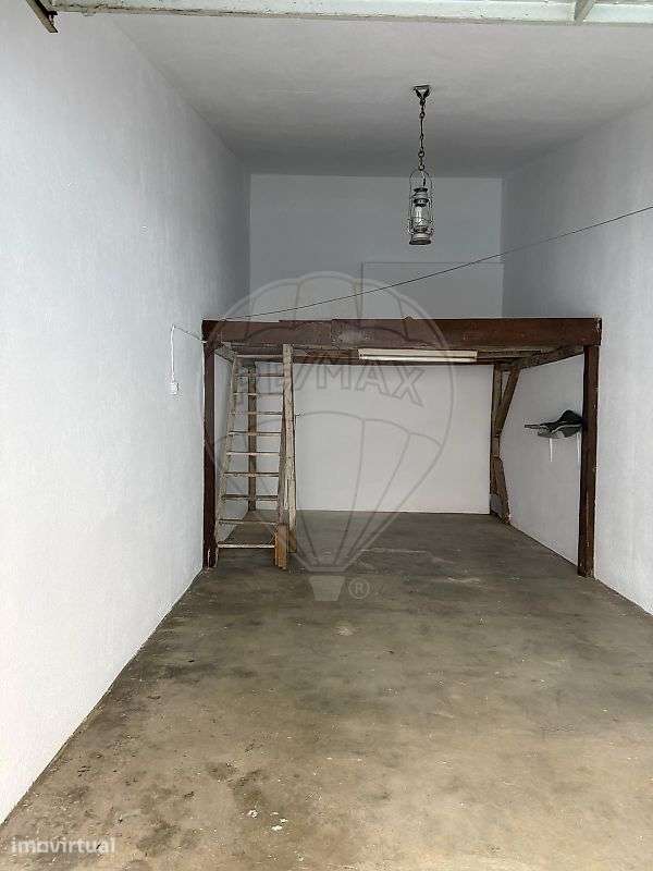 Garagem  para arrendamento - Grande imagem: 2/3