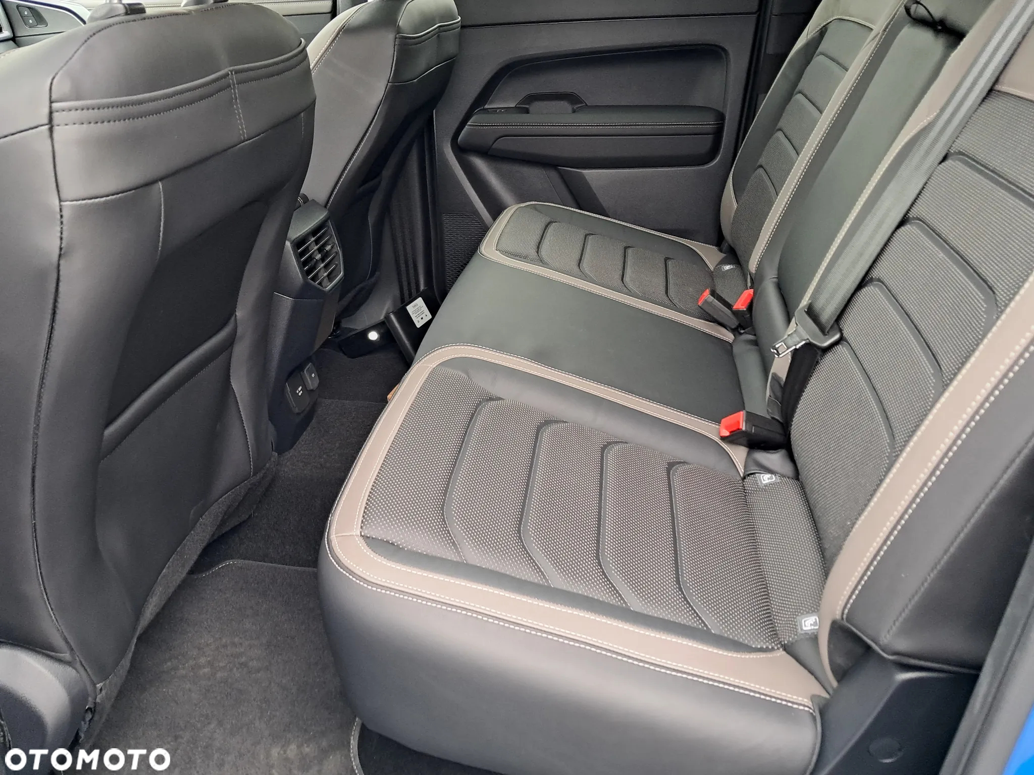 Volkswagen Amarok 3.0 V6 TDI 4Mot Aventura - 19
