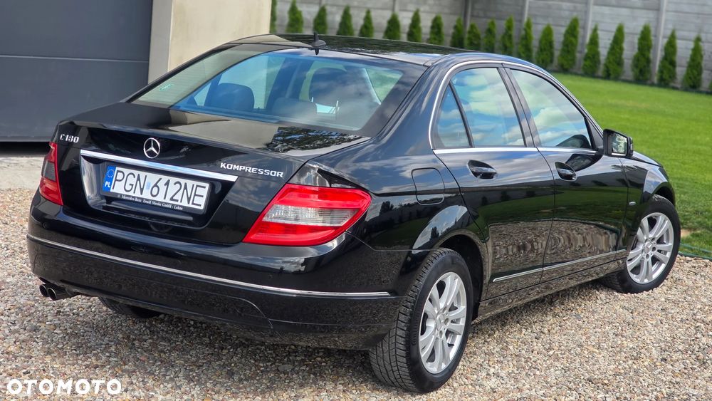 Mercedes-Benz Klasa C 180 Kompressor BlueEFFICIENCY Avantgarde - 13