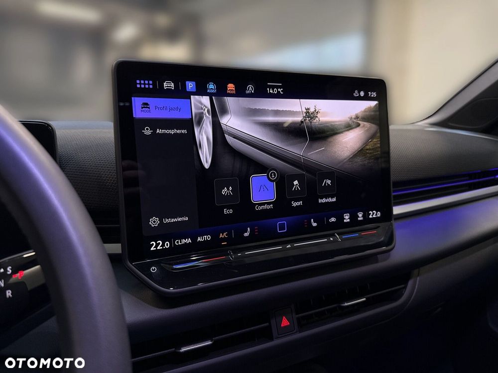 Volkswagen T-Roc 1.5 TSI R-Line DSG - 34