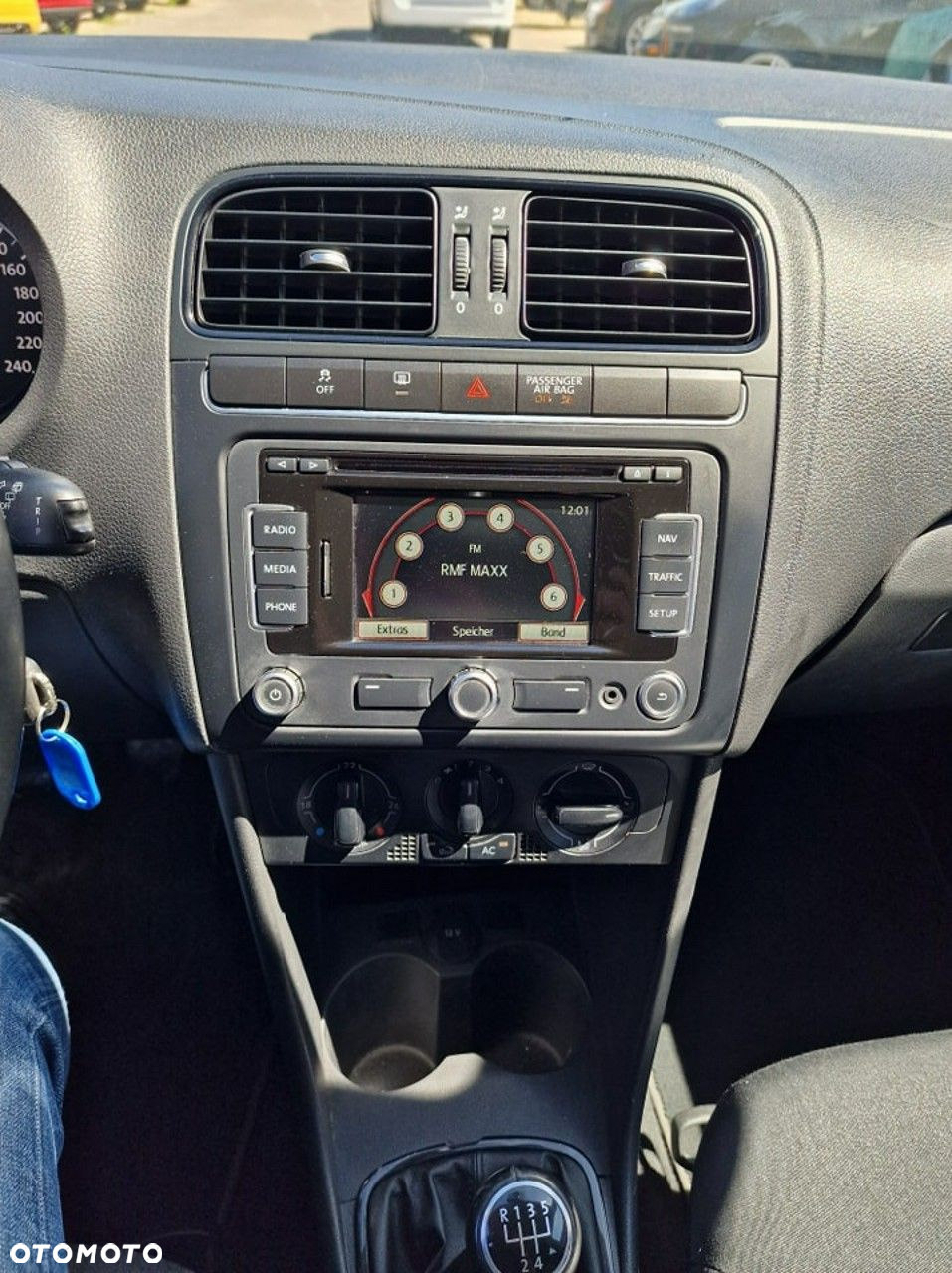 Volkswagen Polo 1.6 TDI DPF Highline - 16