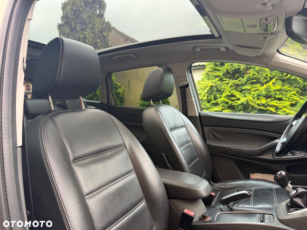 Ford Kuga 2.0 TDCi 4x4 Titanium - 34