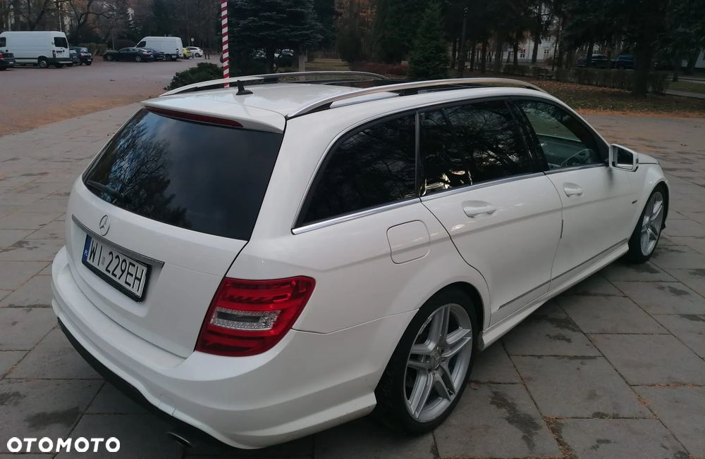 Mercedes-Benz Klasa C 350 CDI DPF 4Matic 7G-TRONIC BlueEFFICIENCY Special Edition - 7