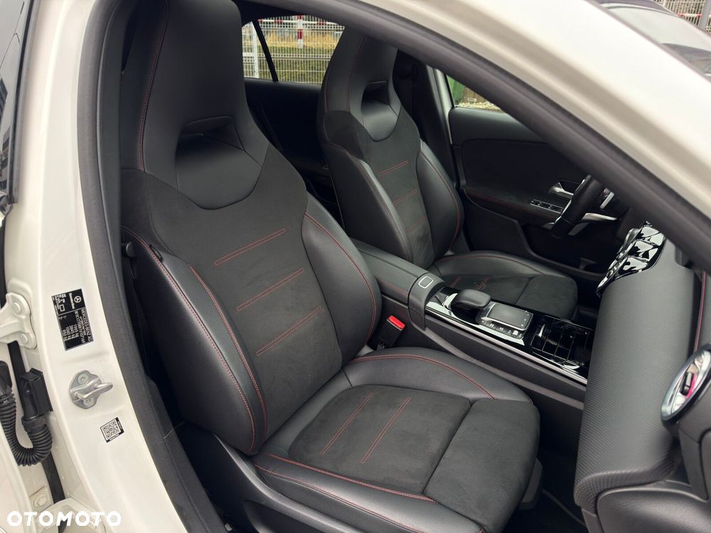 Mercedes-Benz Klasa A 200 4-Matic AMG Line 8G-DCT - 21