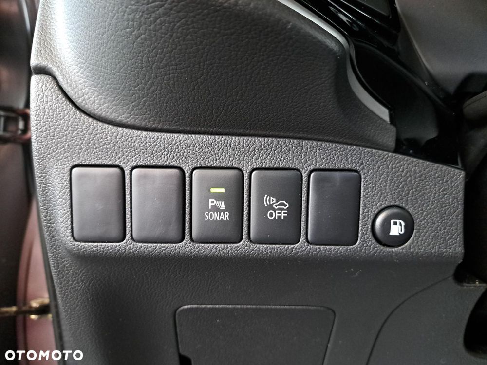 Mitsubishi Outlander - 35