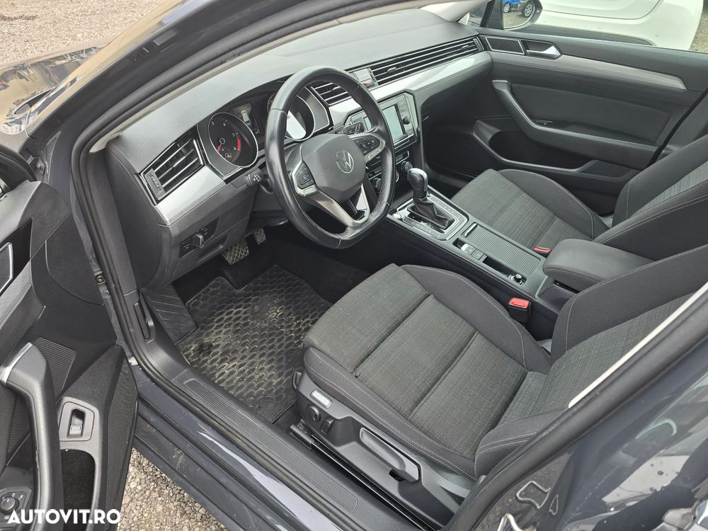 Volkswagen Passat 2.0 TDI DSG Comfortline - 12