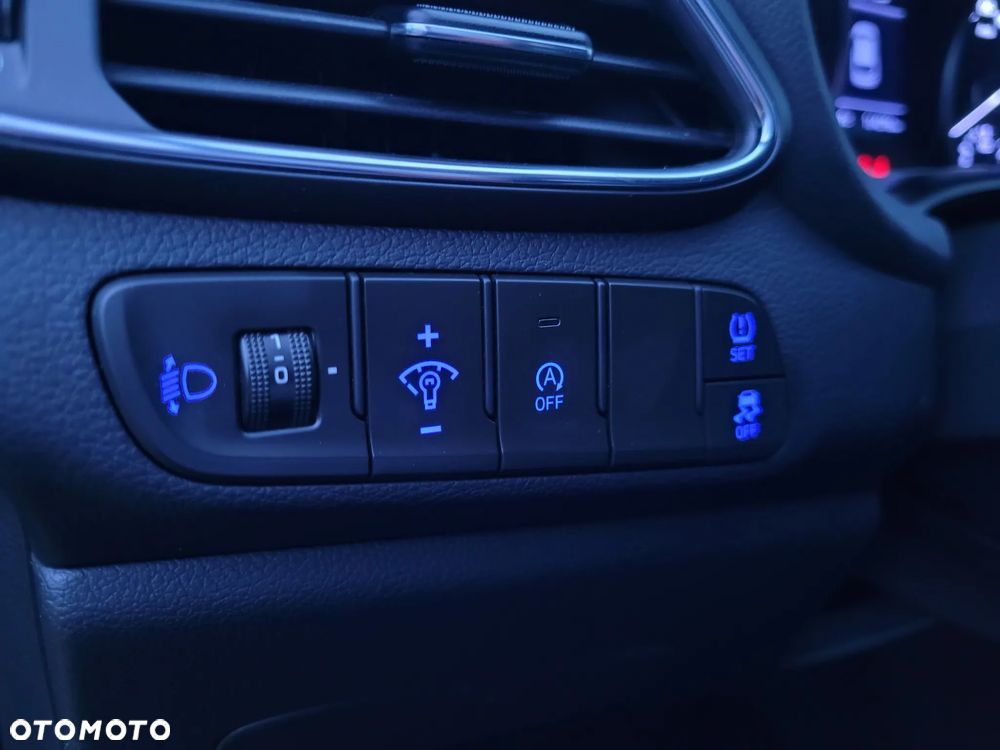 Hyundai i30 1.5 DPI Modern - 10