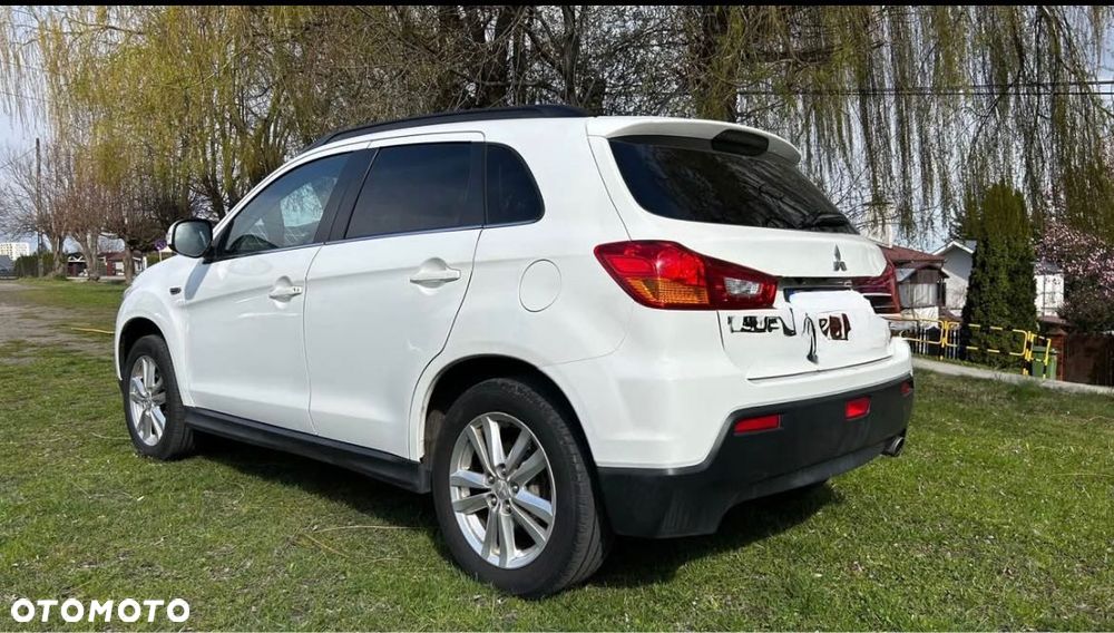 Mitsubishi ASX - 3