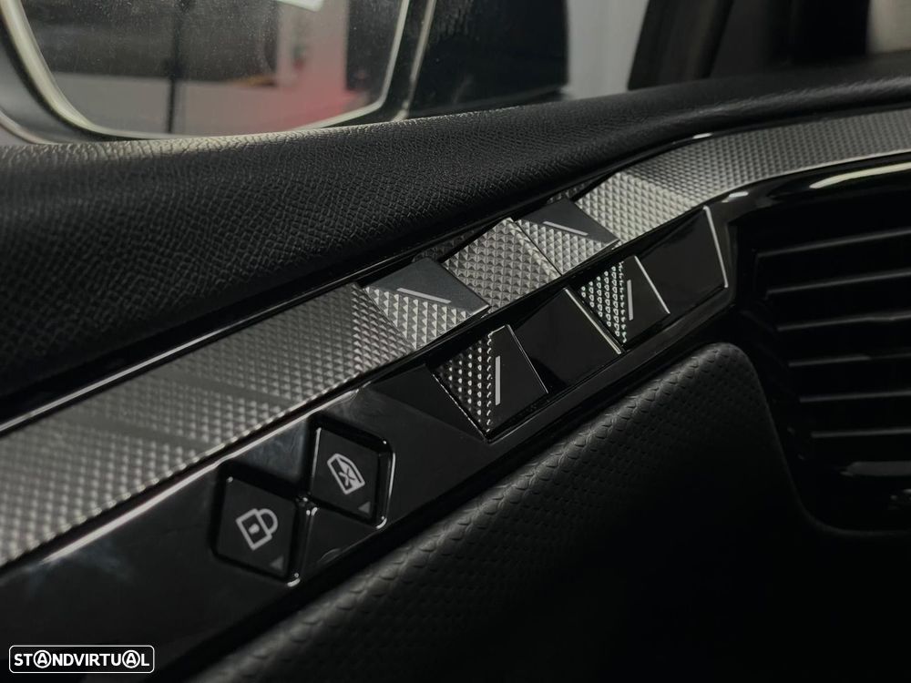 DS 4 E-Tense Performance Line EAT8 — fotografia 6
