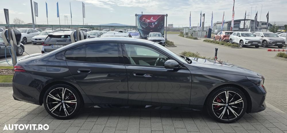 BMW Seria 5 540d xDrive AT MHEV - 2