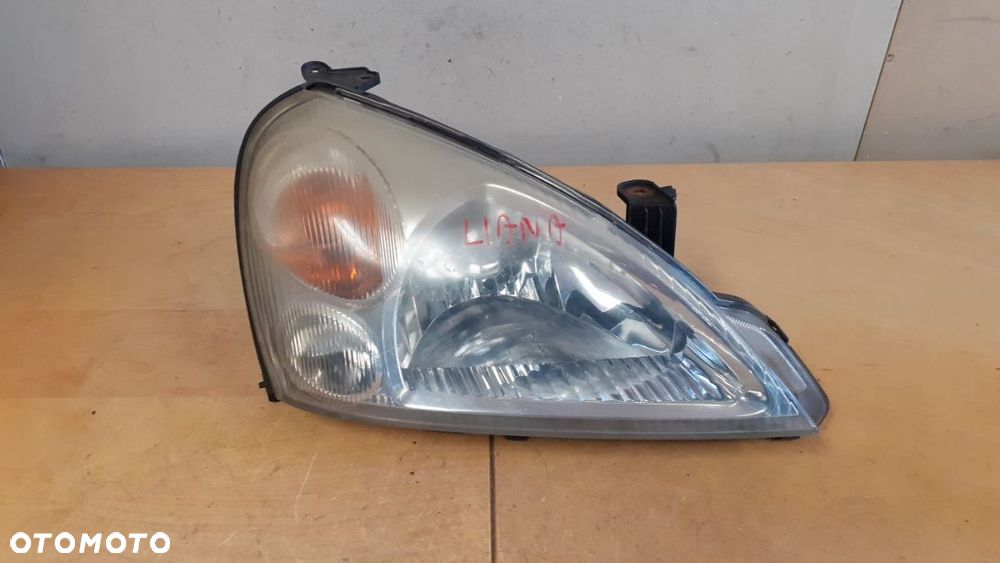 SUZUKI LIANA LAMPA PRZÓD PRZEDNIA PRAWA - 1