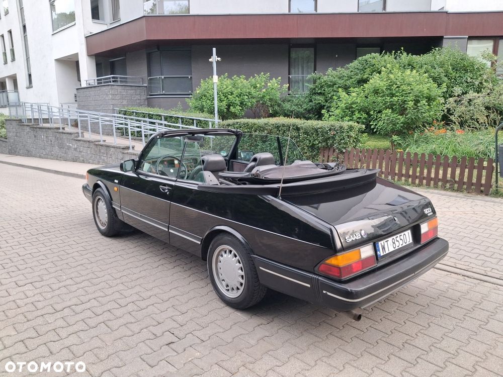 Saab 900 - 4