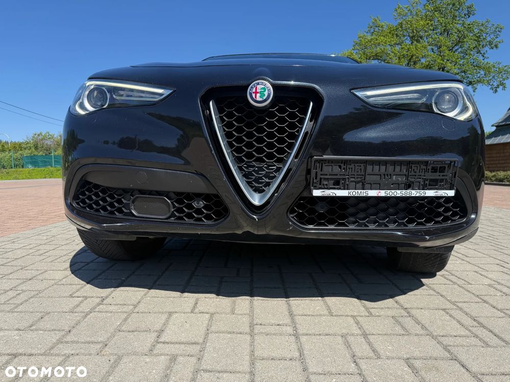 Alfa Romeo Stelvio 2.0 Turbo 16V AT8-Q4 Lusso Ti - 11