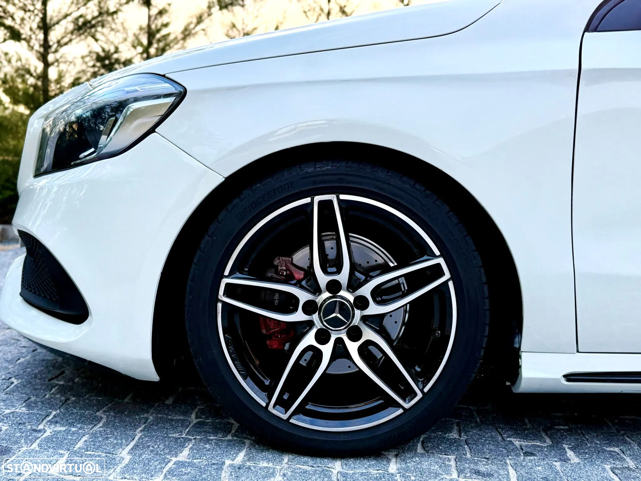 Mercedes-Benz A 180 d 7G-DCT AMG Line - 6