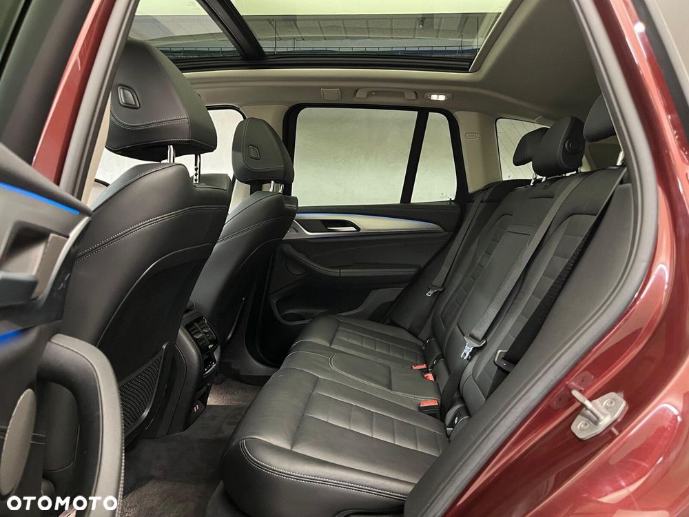 BMW iX3 80kWh Impressive - 32