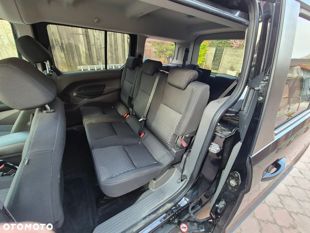 Ford Tourneo Connect Grand - 12