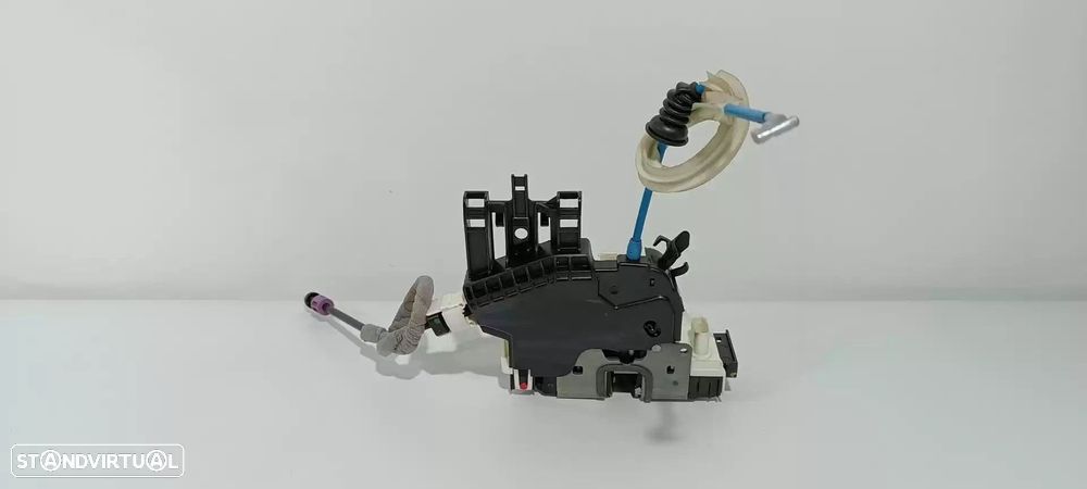 FECHADURA PORTA TRASEIRA DIREITA MERCEDES-BENZ CLASSE B 2015 -A0997305600 - 1