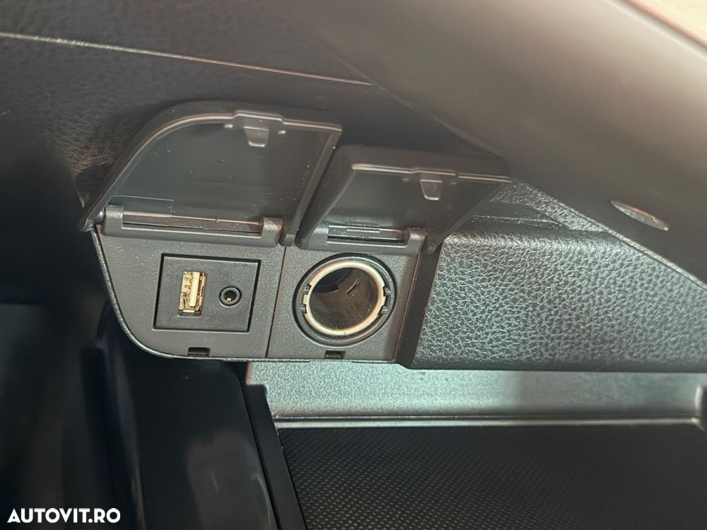 Toyota Camry Executive - 10