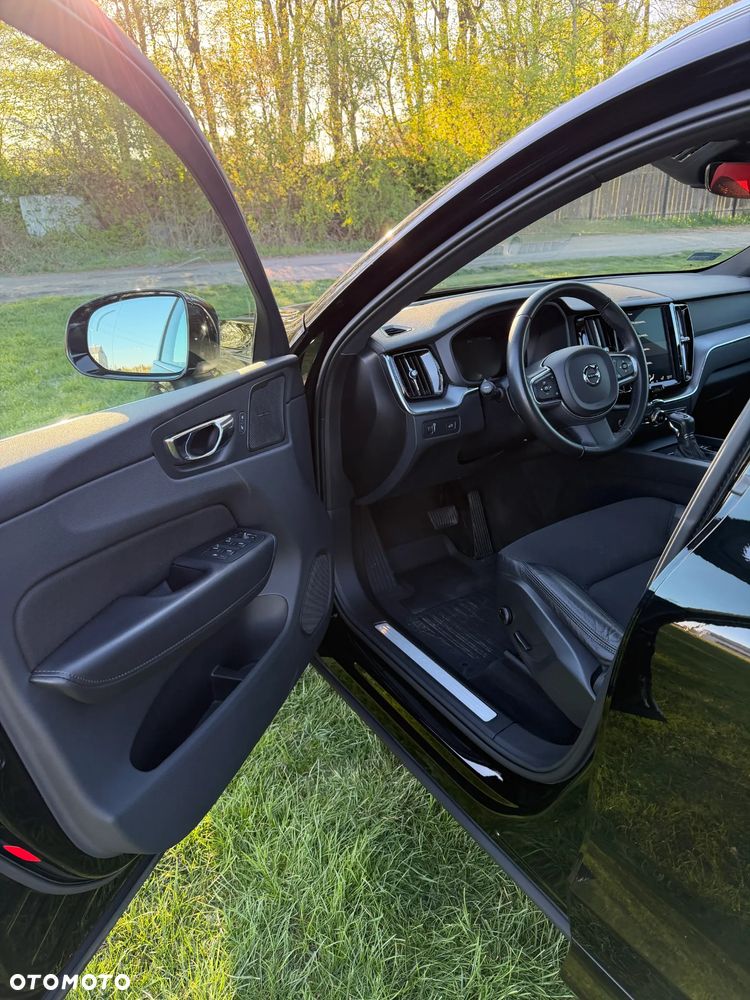 Volvo XC 60 D4 Momentum Pro - 15