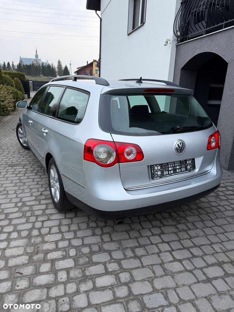 Volkswagen Passat - 13