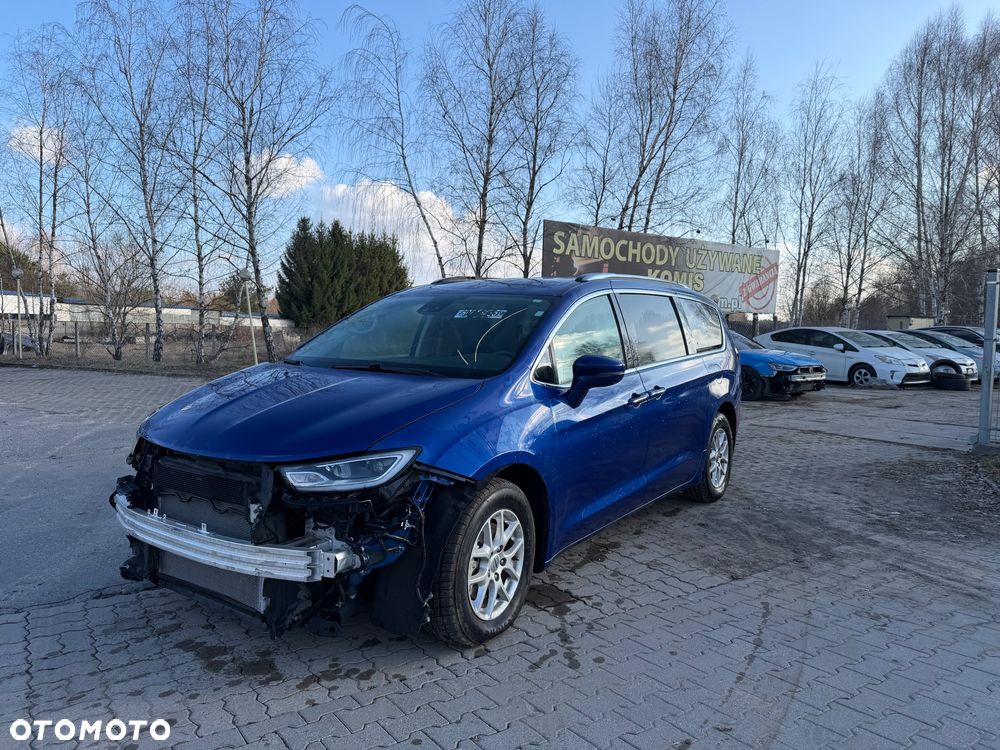 Chrysler Pacifica - 2