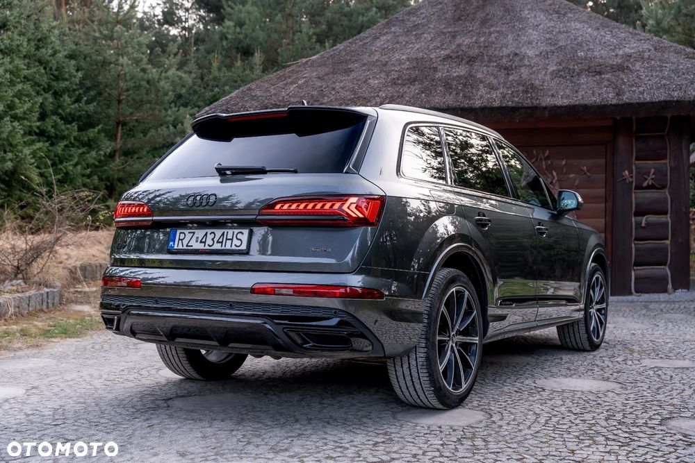 Audi Q7 55 TFSI quattro tiptronic S line - 14