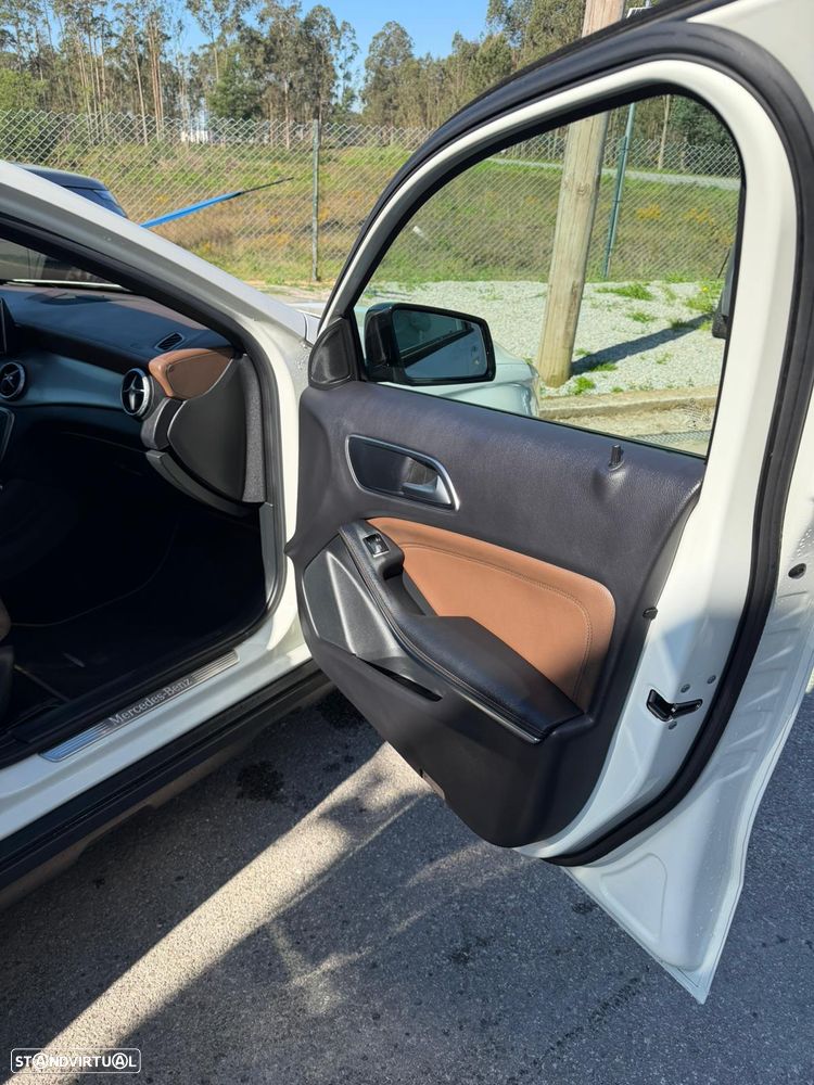 Mercedes-Benz GLA 180 (CDI) d 7G-DCT Style - 12