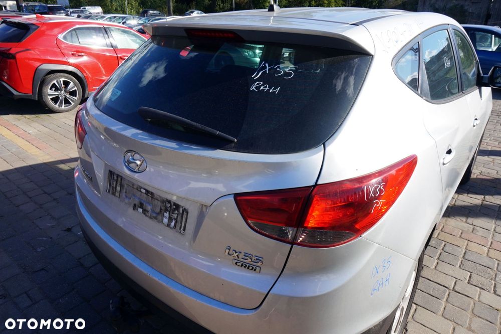 KLAPA BAGAŻNIKA TYLNA IX35 I  RAH  SREBRNY HYUNDAI 2009-2015 - 3