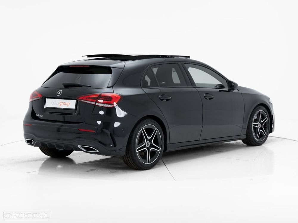 Mercedes-Benz A 250 7G-DCT AMG Line - 3