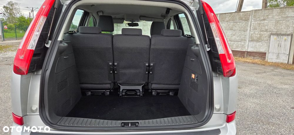 Ford Focus C-Max - 12