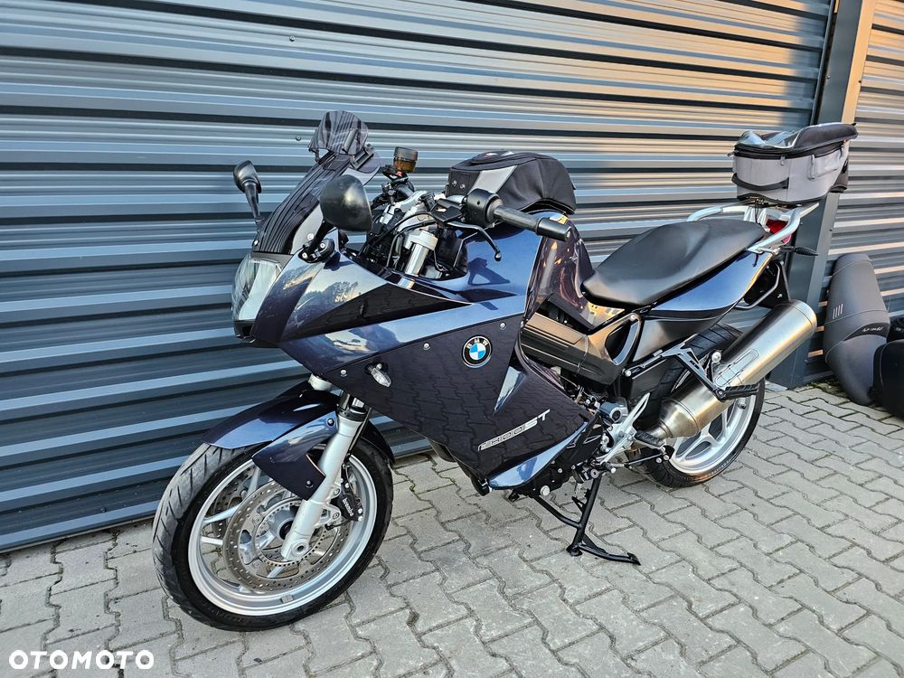 BMW F - 2