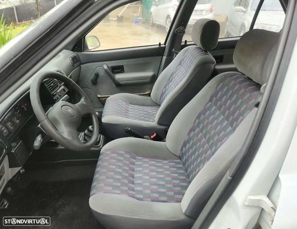 Renault 19 1.4 RN Europa - 11