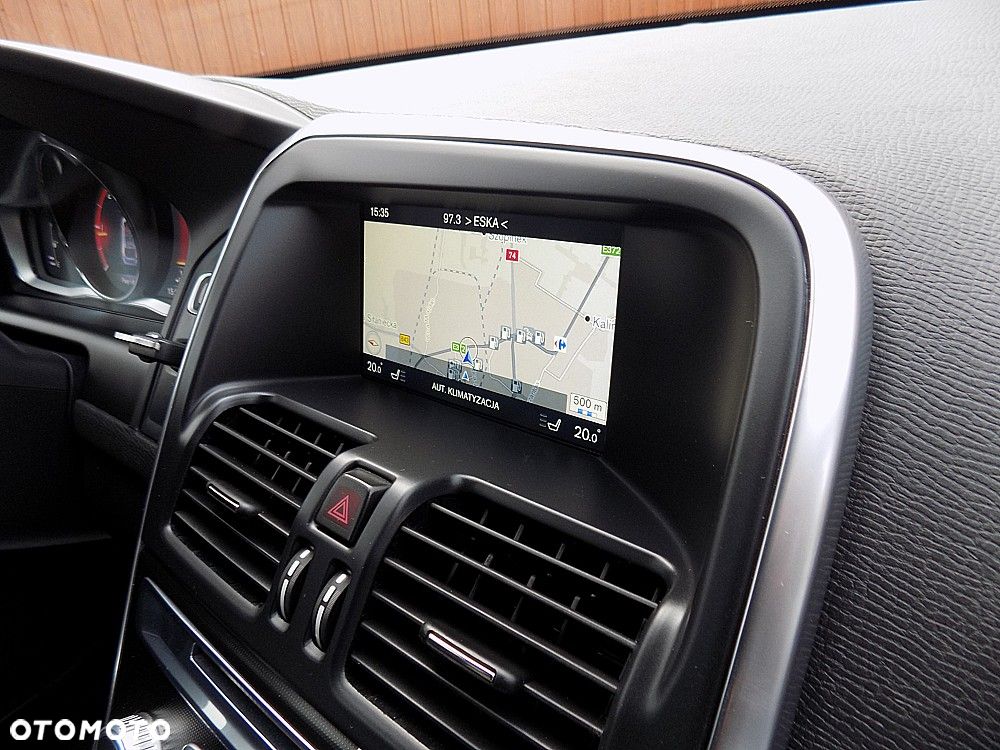 Volvo XC 60 D4 Drive-E R-Design Momentum - 17