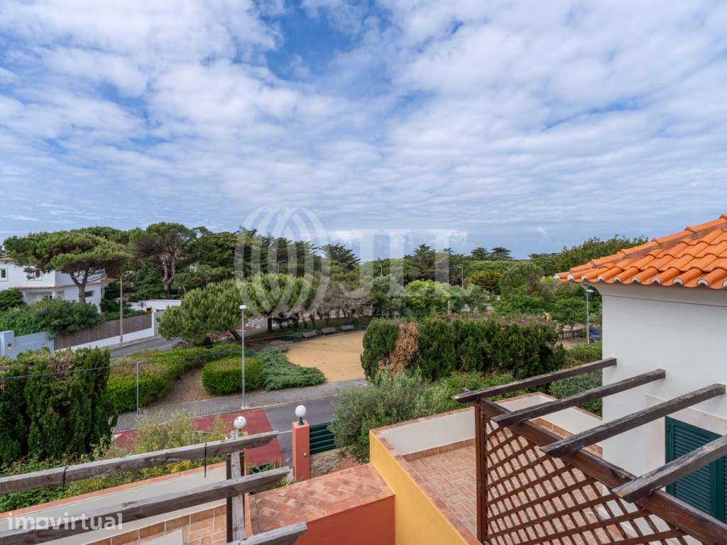 Moradia T4+1 com jardim na Areia em Cascais - Grande imagem: 3/34