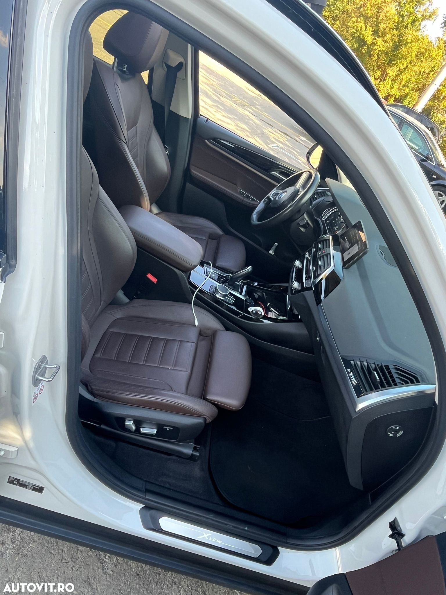 BMW X3 xDrive20d AT Luxury Line - 10